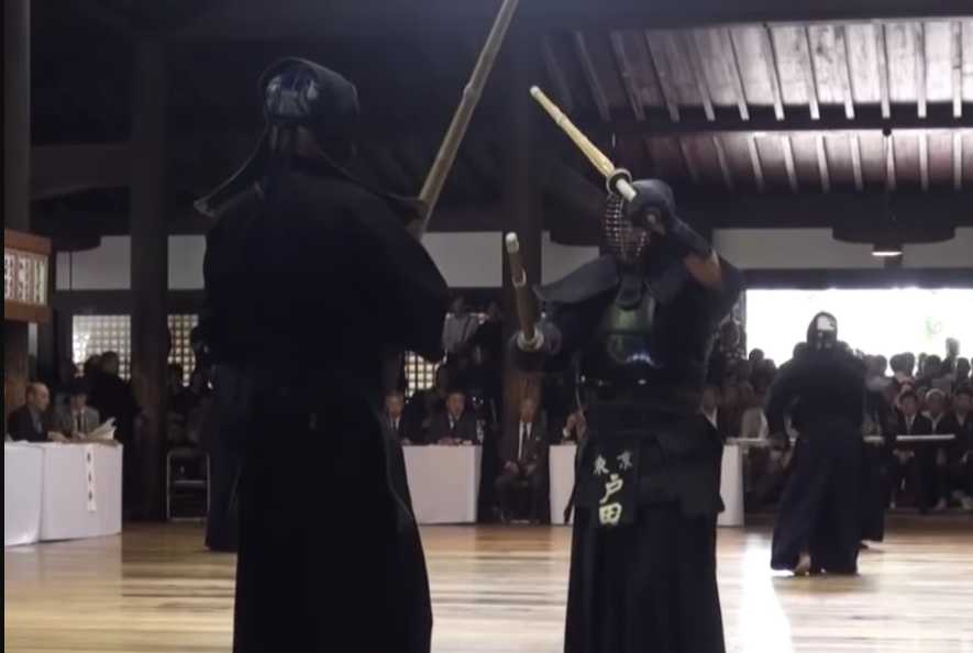 hasso no kamae vs nito kendo